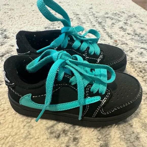 Travis Scott × Nike TD Blackphantom 17.5 Amazon.com | Jordan Mens Air Jordan 1 Low OG TS DM7866 001